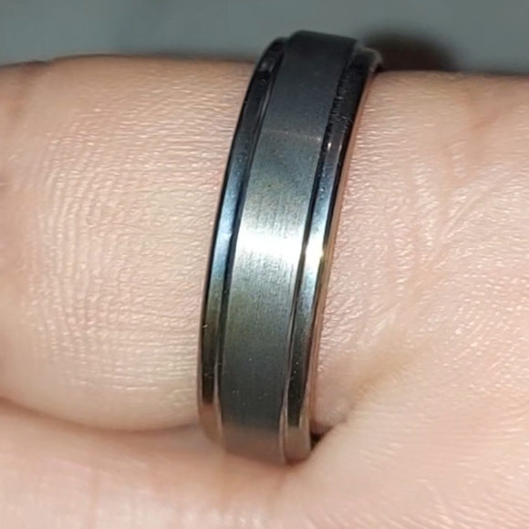 FG tungsten carbide mens ring approx 11.5 - Picture 3 of 6
